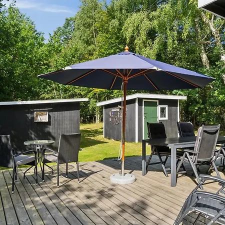 Herminia - 800m From The Sea By Interhome *
